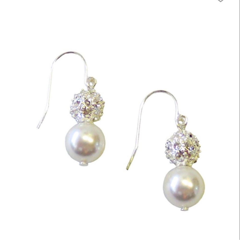 Drop earrings